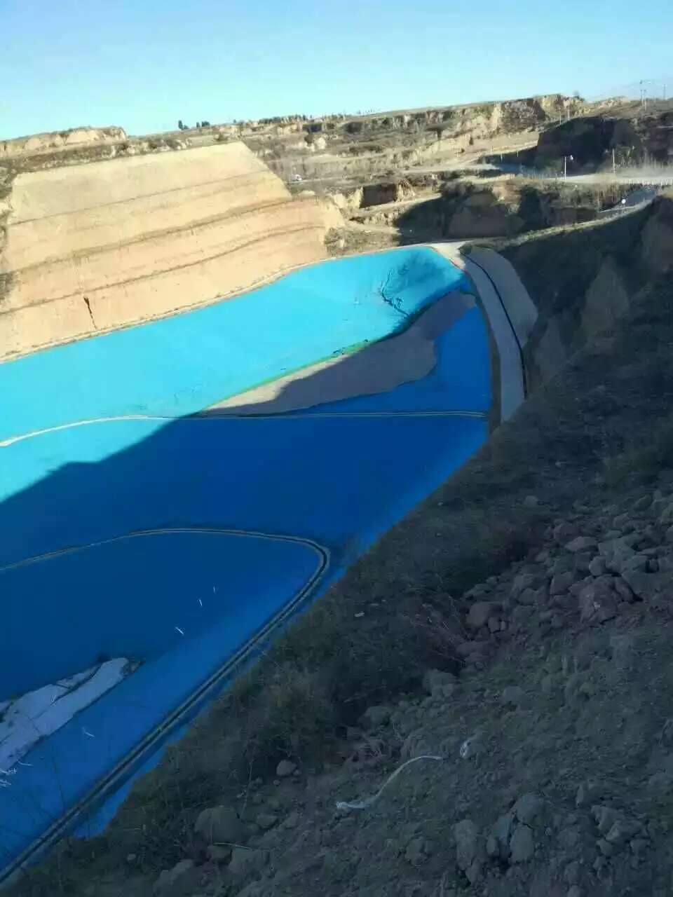 蓄水池-天蓝色土工膜